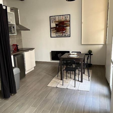 Studio Plein Coeur De Libourne Appartamento Esterno foto