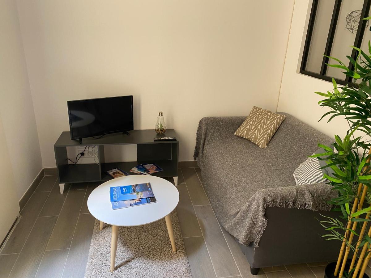 Studio Plein Coeur De Libourne Appartamento Esterno foto