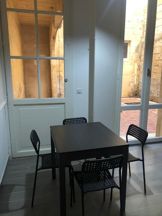 Studio Plein Coeur De Libourne Appartamento Esterno foto